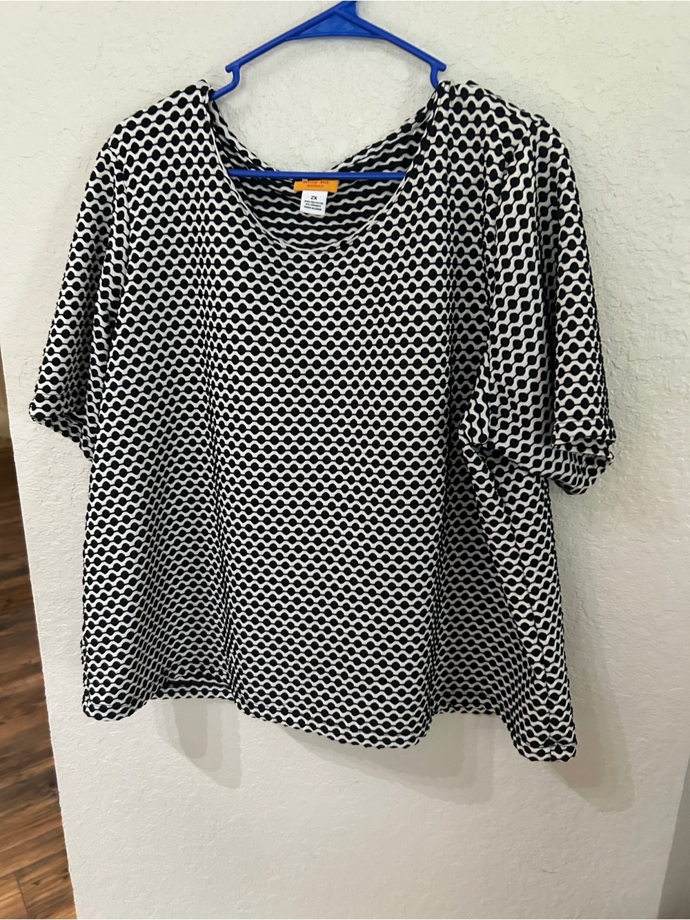 Ruby Rd Plus Size 2X Black White Circle Geometric Short Sleeve Top- L52